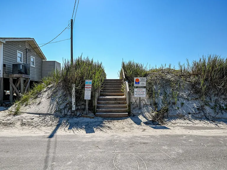 4 Bermuda Landing Pl — Photo 21