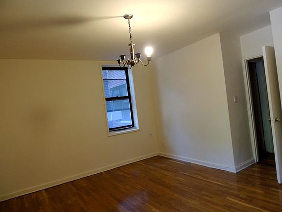 4th image of 8310 141st St