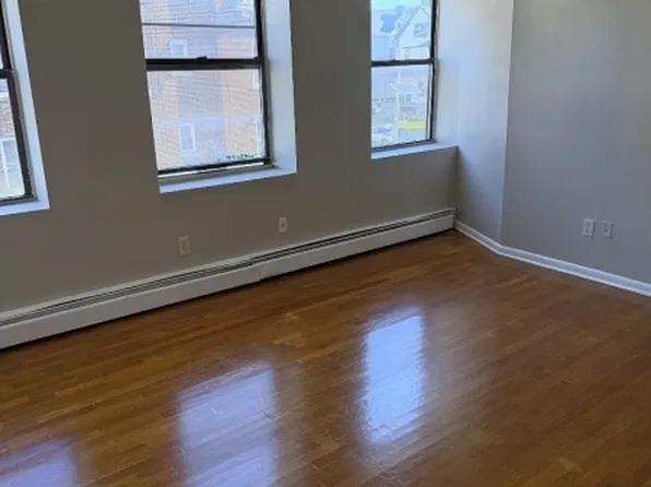 5 Harvard St, East Orange, NJ 07018