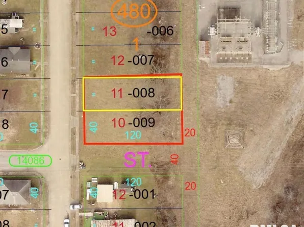 106 S 3rd St, Murphysboro, IL 62966