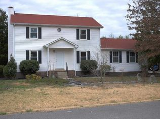 521 Oak Crest Ct, Murfreesboro, TN 37127