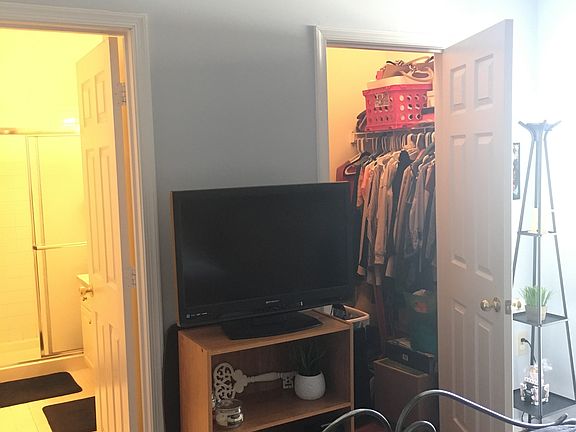 3rd image of 2110 Highcourt Ln APT 302