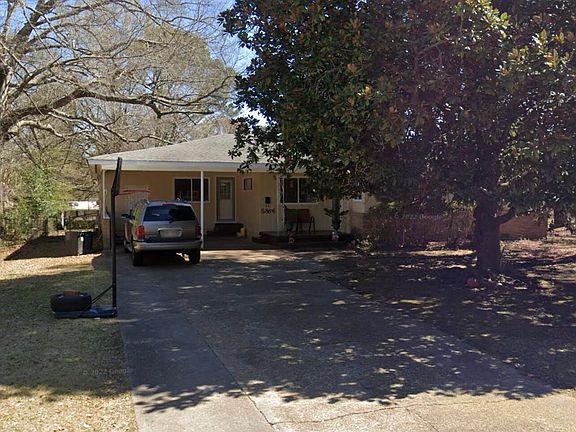 3rd image of 3145 Lakewood Dr
