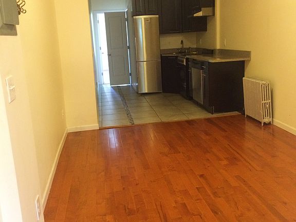 5th image of 216 Stanhope St #2
