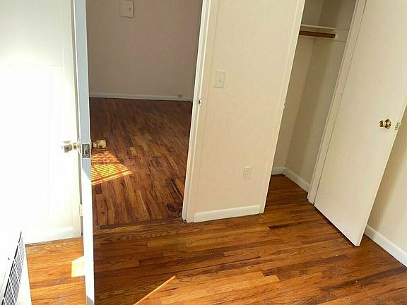 5th image of 462 E 115th St #5W