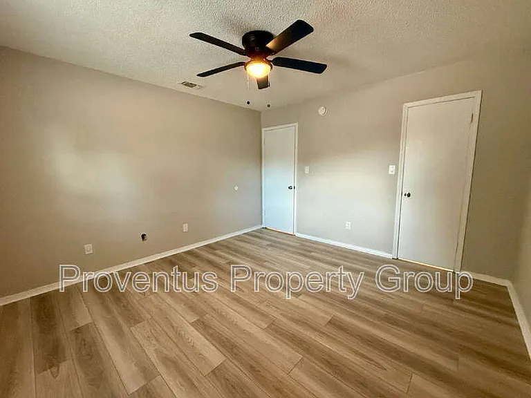 260 N Crow Rd #A — Photo 9