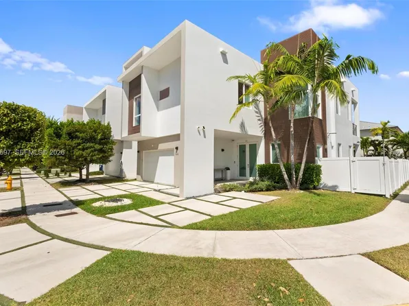 10431 NW 68th Ter, Doral, FL 33178
