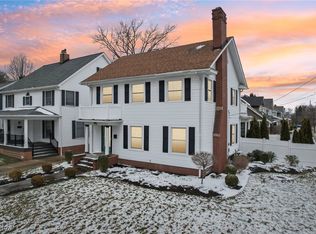 15602 Lake Ave, Lakewood, OH 44107