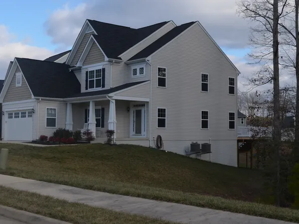 18459 Patriot Ln, Ruther Glen, VA 22546