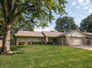 900 W Glenwood St, Broken Arrow, OK 74011