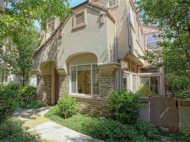1st image of 1498 Artisan Way