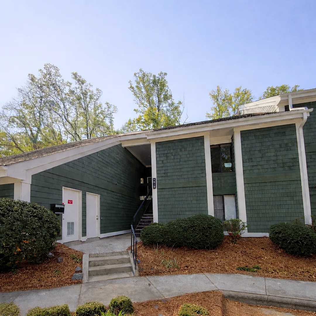 1512-B, Benjamin Parkway — Photo 1
