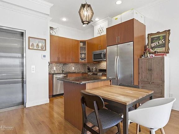 3rd image of 51 Woodhull St #2A