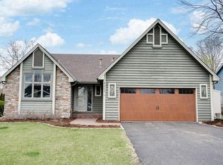 4403 Hamilton Dr, Eagan, MN 55123