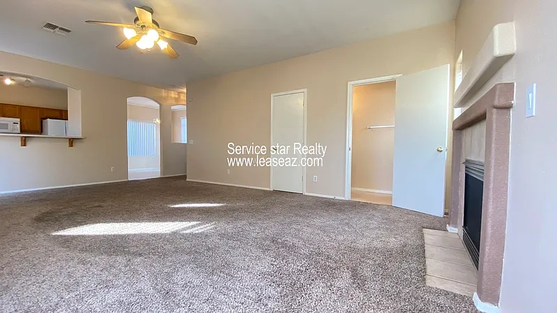 Building Photo - 13186 W Gelding Cir