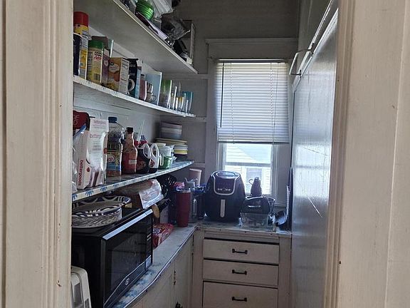 5th image of 2852 N 36th STREET