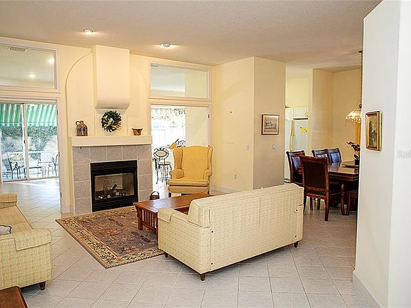 4th image of 55 Circle Creek Way