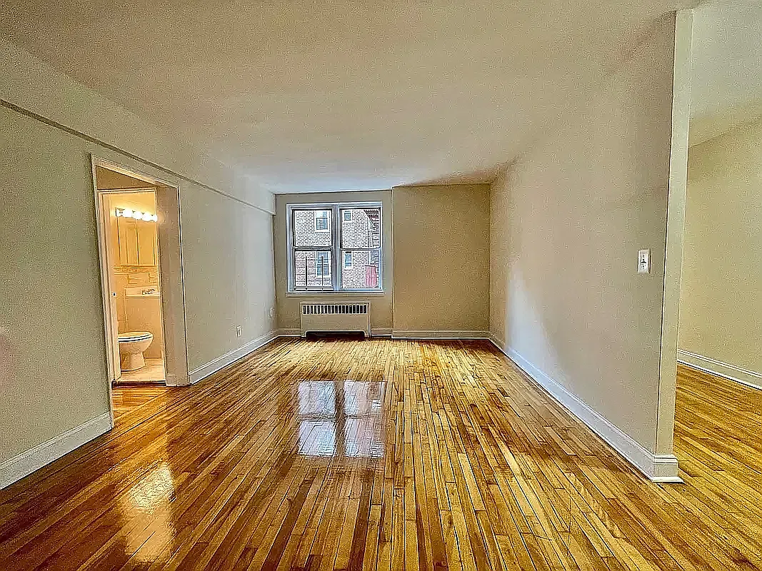 143-36 Barclay Avenue — Photo 1