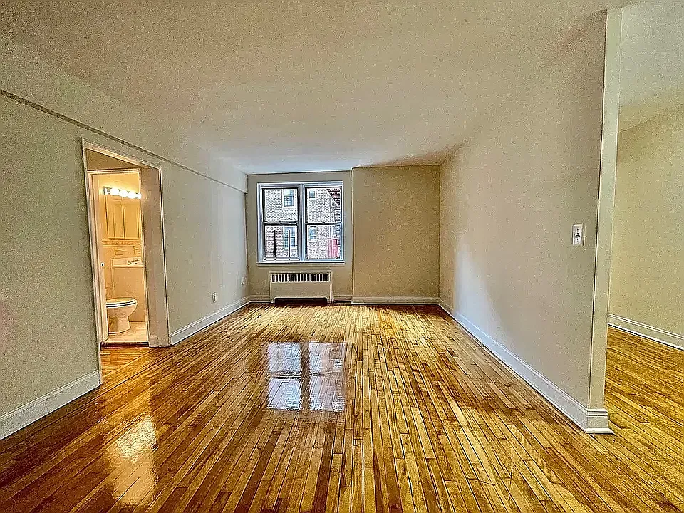 143-36 Barclay Ave #4D
