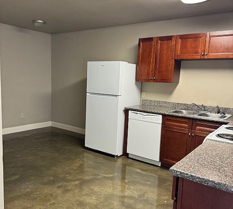 2nd image of 420 Landry Dr