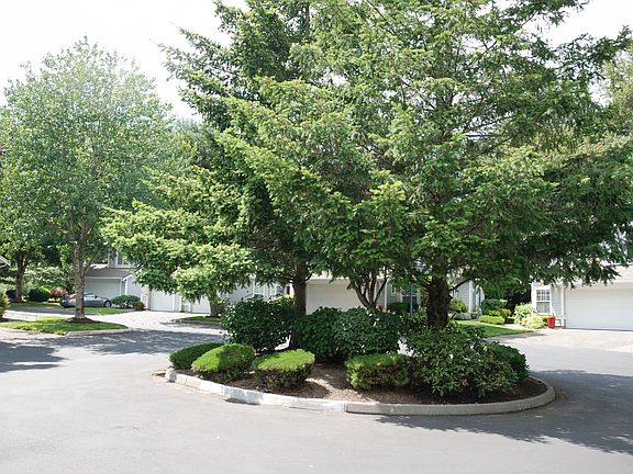 Home on Cul-de-sac  