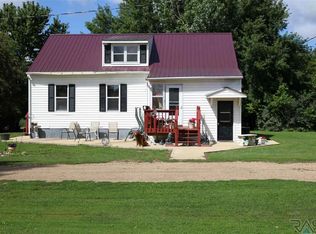 47342 293rd St, Beresford, SD 57004