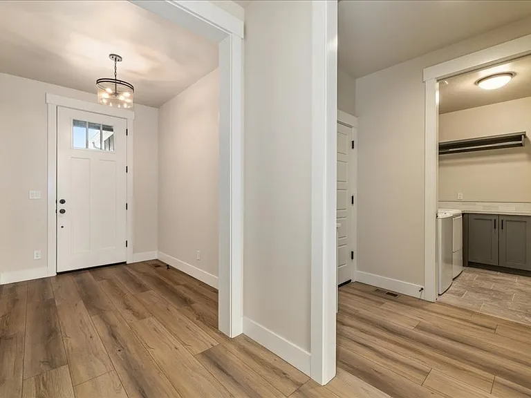 10273 Loneleaf Dr — Photo 4