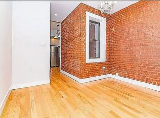 214 Grand St APT 1R, Brooklyn, NY 11211