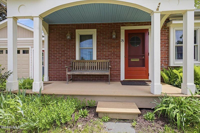 2nd image of 35 Schuyler Drive