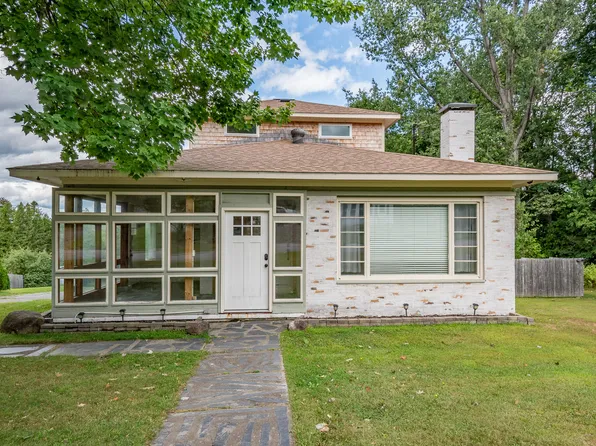 180 Church Street, Dexter, ME 04930