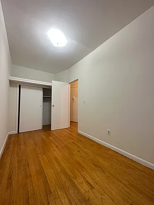 Rented by Peter R. Hungerford, LREB | media 15