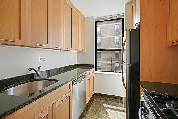 Rented by Cooper & Cooper Real Estate | media 19