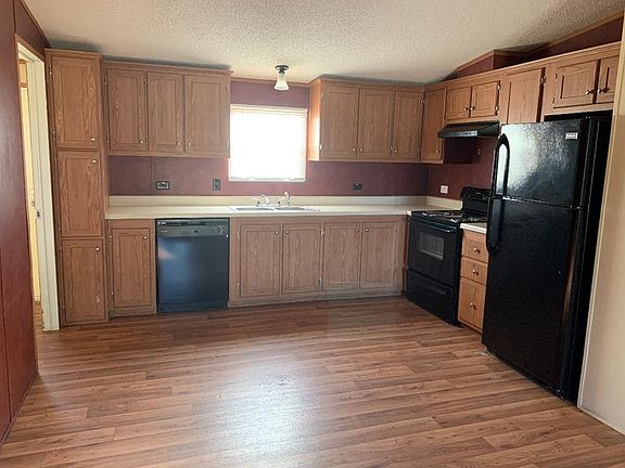 3rd image of 702 Carver Ave