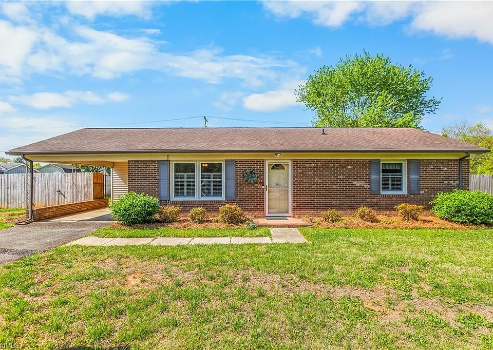 1st image of 143 Jenny Ln