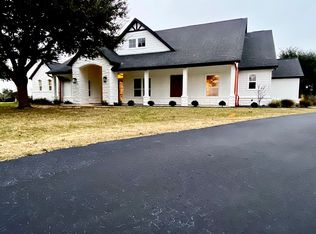 881 Fm 949 Rd, Sealy, TX 77474