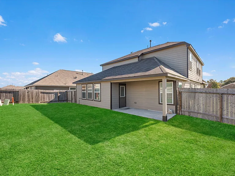 2606 Zephyr Ln — Photo 23