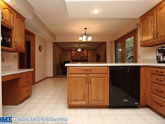 5th image of 2923 Coronado Dr