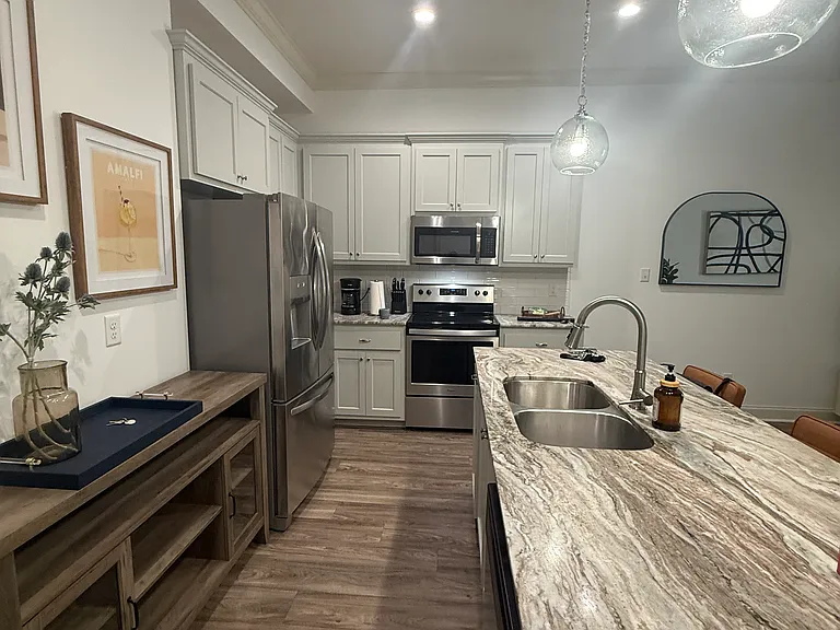 107 Rue Argenteuil Rd — Photo 5