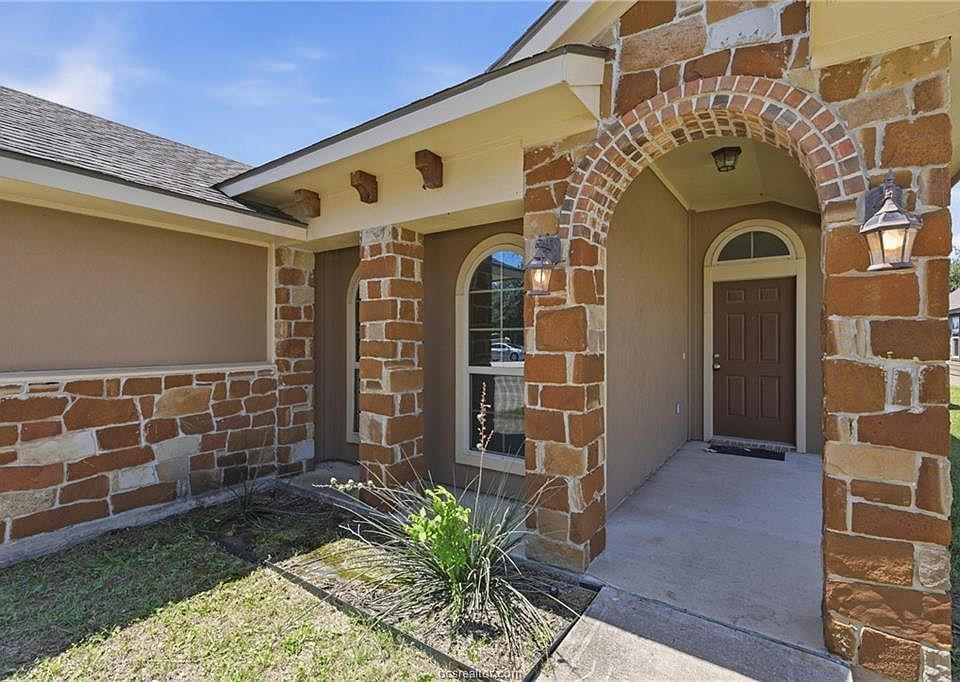 1st image of 15474 Baker Meadow Loop