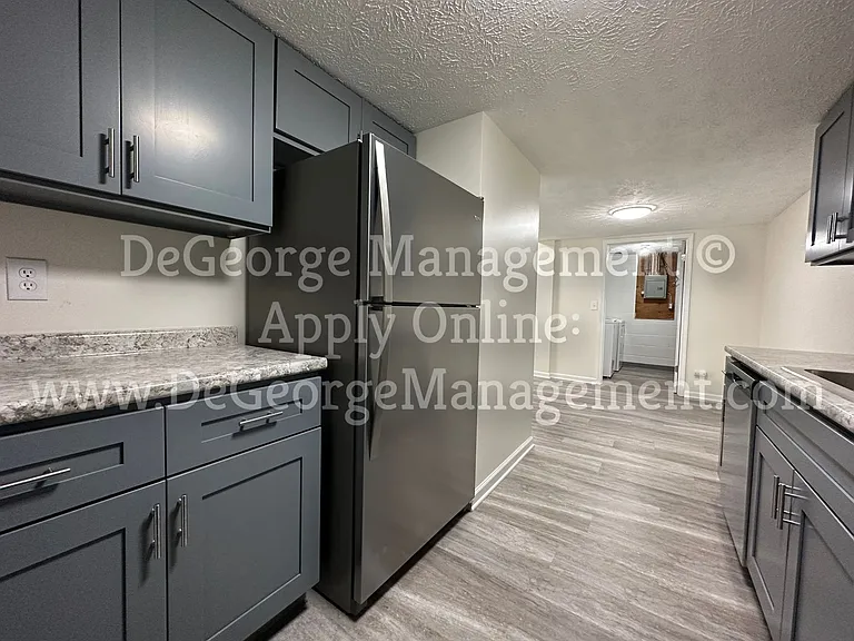 Pine Ridge Apartments — Photo 19