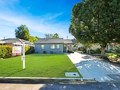 230 S 3rd Ave, Upland, CA, 91786