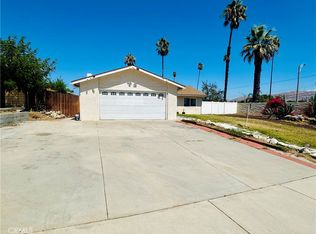 2111 Whitestone Dr, Riverside, CA 92506