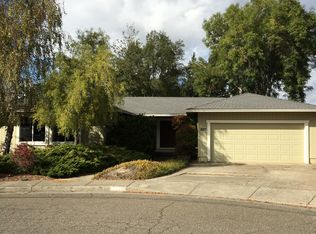 8017 Hansen Ct, Sebastopol, CA 95472