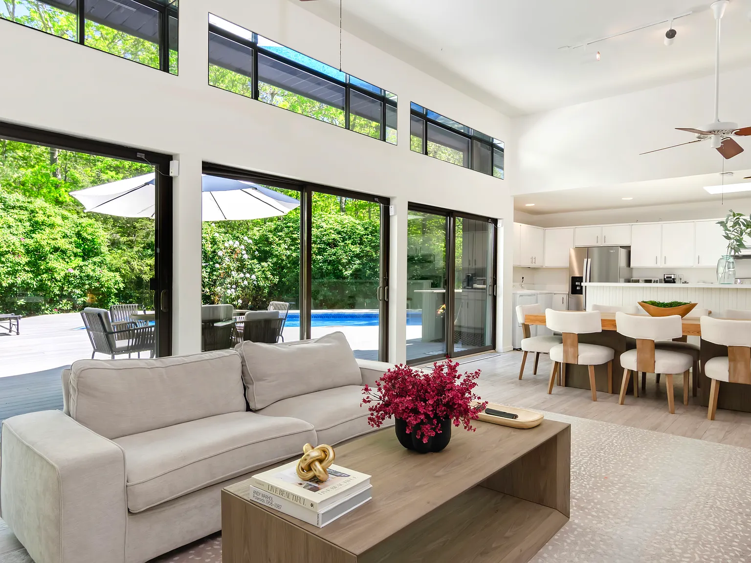 6 Bed Westhampton Contemporary with Pool & Tennis — Photo 4