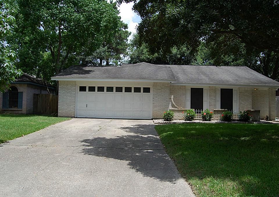 1st image of 2711 Tinechester Dr