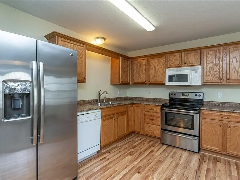 3141 SW Sharmin Ln — Photo 11