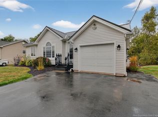 52 Frederic St, Dieppe, NB E1A 7H9
