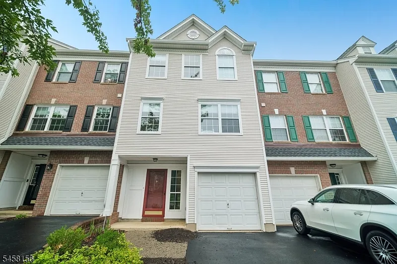 4 Prescott Ct