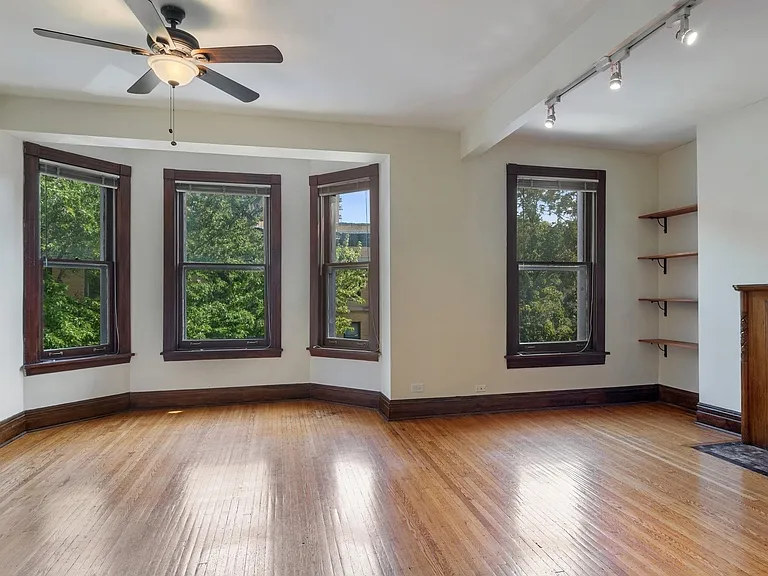 2352 N Cleveland Ave #3 — Photo 4