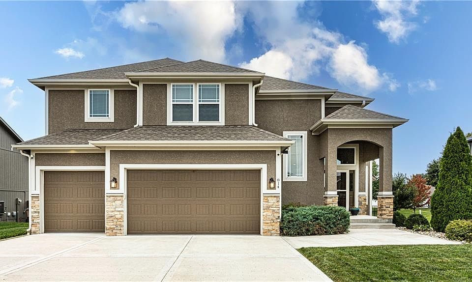 1st image of 814 S Sunset Ln